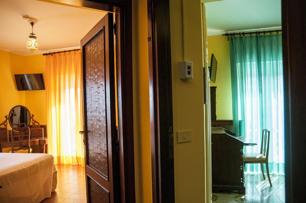 Hotel Palladio Джардини Наксос Екстериор снимка